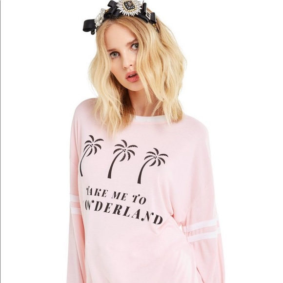 Wildfox TaKe me to WONDERLAND MOONLIGHT SWEATER Size Medium - Picture 3 of 9